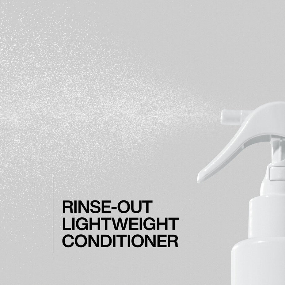 Consejo de uso del acondicionador líquido ligero Redken Acidic Bonding Concentrate para reparar y fortalecer el cabello dañado